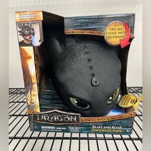 How to Train Your Dragon Toothless Blast & Roar Mask Lights Sounds Mist